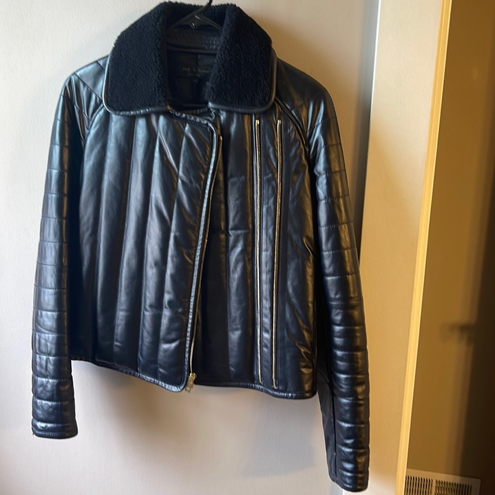 Pre-owned but in excellent condition Rag & Bone